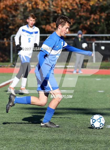Thumbnail 1 in Bromfield vs. Hopedale (MIAA Division 4 Central Final) photogallery.