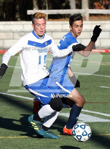 Thumbnail 2 in Bromfield vs. Hopedale (MIAA Division 4 Central Final) photogallery.