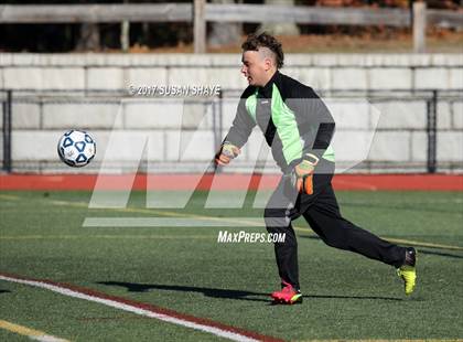 Thumbnail 2 in Bromfield vs. Hopedale (MIAA Division 4 Central Final) photogallery.