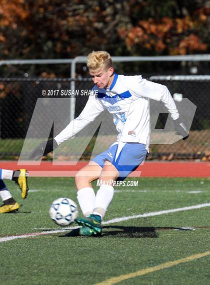 Thumbnail 1 in Bromfield vs. Hopedale (MIAA Division 4 Central Final) photogallery.