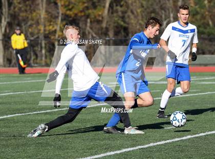 Thumbnail 3 in Bromfield vs. Hopedale (MIAA Division 4 Central Final) photogallery.
