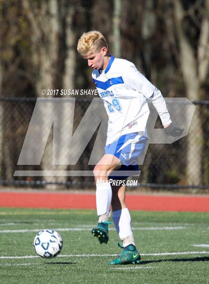 Thumbnail 2 in Bromfield vs. Hopedale (MIAA Division 4 Central Final) photogallery.