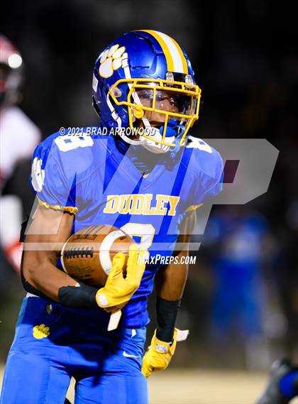 Thumbnail 3 in South Point @ Dudley (NCHSAA 3A Western Regional Final) photogallery.