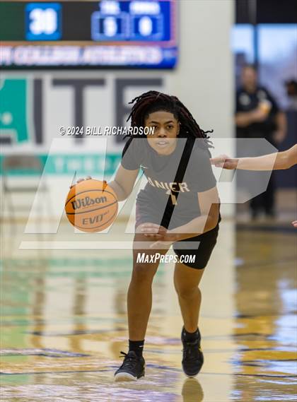 Thumbnail 3 in Jackson Prep vs. Lanier photogallery.