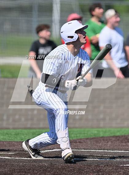 Thumbnail 2 in Mayfield vs. Walsh Jesuit (OHSAA D1 Regional Final) photogallery.