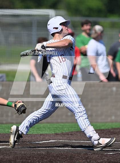 Thumbnail 2 in Mayfield vs. Walsh Jesuit (OHSAA D1 Regional Final) photogallery.