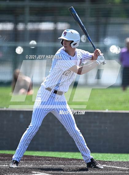 Thumbnail 3 in Mayfield vs. Walsh Jesuit (OHSAA D1 Regional Final) photogallery.
