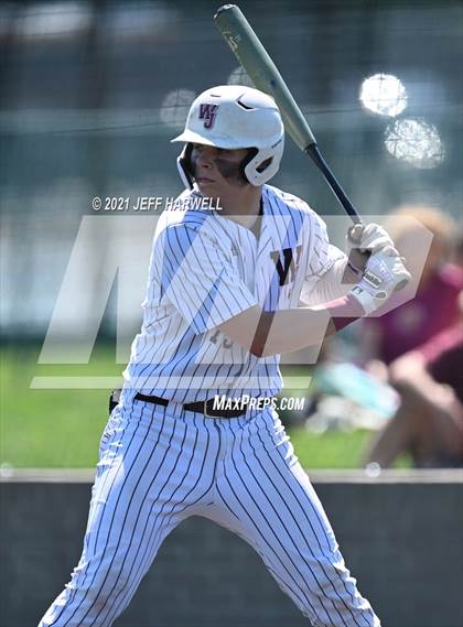 Thumbnail 2 in Mayfield vs. Walsh Jesuit (OHSAA D1 Regional Final) photogallery.
