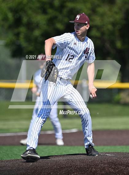 Thumbnail 3 in Mayfield vs. Walsh Jesuit (OHSAA D1 Regional Final) photogallery.