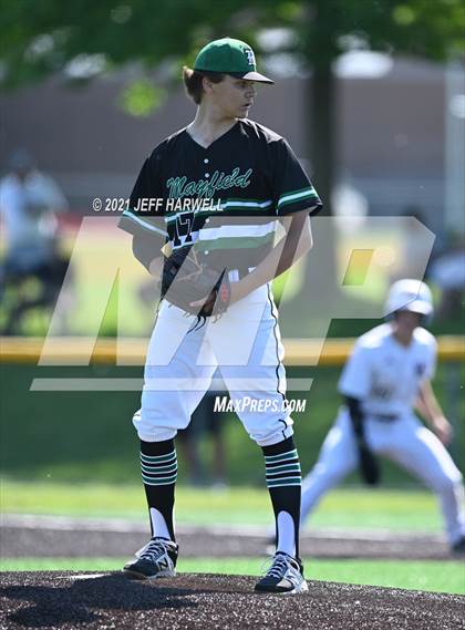 Thumbnail 3 in Mayfield vs. Walsh Jesuit (OHSAA D1 Regional Final) photogallery.