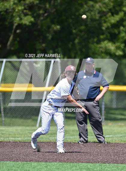 Thumbnail 3 in Mayfield vs. Walsh Jesuit (OHSAA D1 Regional Final) photogallery.