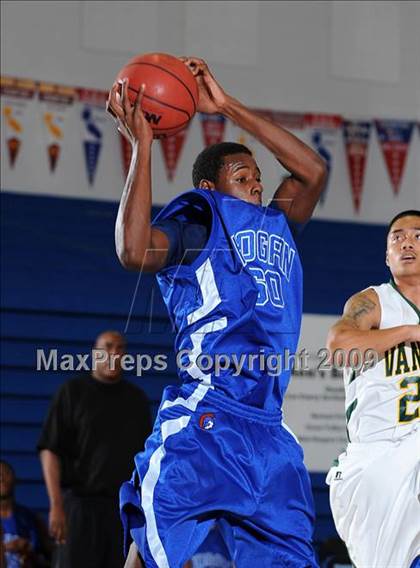 Thumbnail 3 in Hogan vs. Vanden (Les Curry Invitational) photogallery.