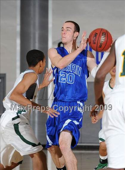 Thumbnail 3 in Hogan vs. Vanden (Les Curry Invitational) photogallery.