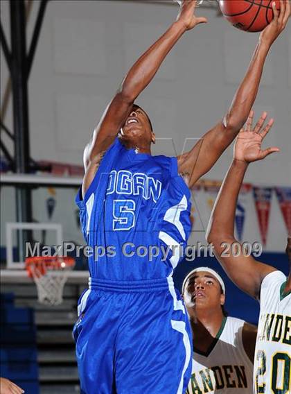Thumbnail 3 in Hogan vs. Vanden (Les Curry Invitational) photogallery.
