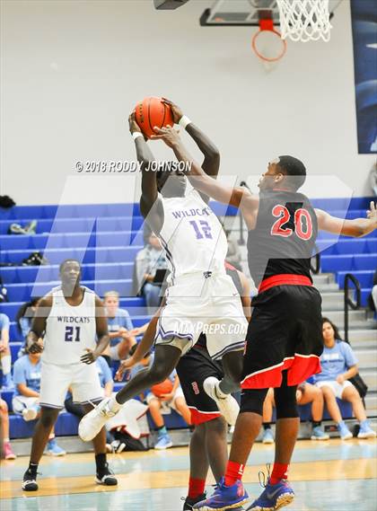 Thumbnail 3 in Humble vs. Bellaire (McDonald's Texas Invitational) photogallery.