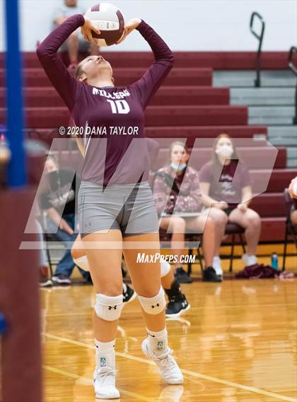 Thumbnail 2 in Millsap vs Post  photogallery.