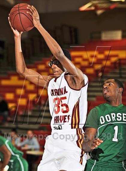Thumbnail 3 in Cardinal Hayes vs. Dorsey (MaxPreps Holiday Classic) photogallery.