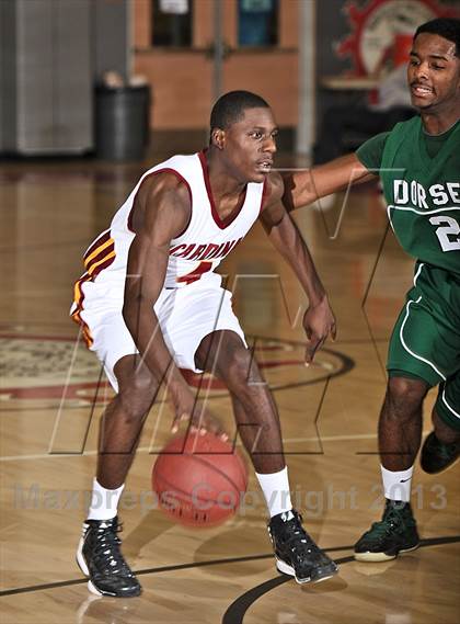 Thumbnail 3 in Cardinal Hayes vs. Dorsey (MaxPreps Holiday Classic) photogallery.