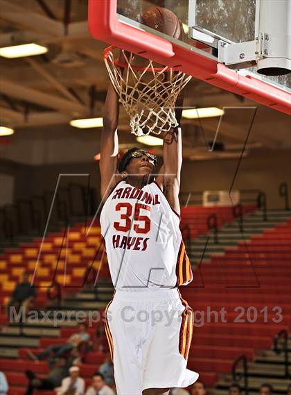 Thumbnail 1 in Cardinal Hayes vs. Dorsey (MaxPreps Holiday Classic) photogallery.