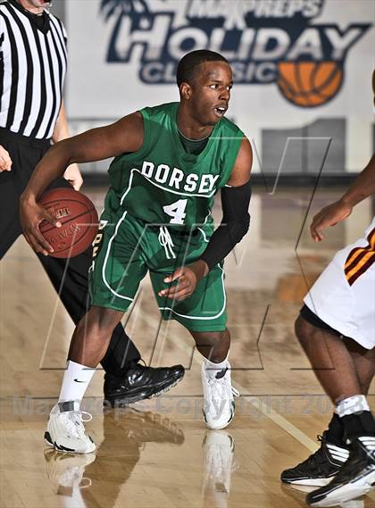 Thumbnail 1 in Cardinal Hayes vs. Dorsey (MaxPreps Holiday Classic) photogallery.