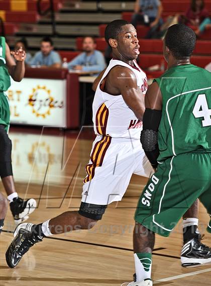 Thumbnail 3 in Cardinal Hayes vs. Dorsey (MaxPreps Holiday Classic) photogallery.