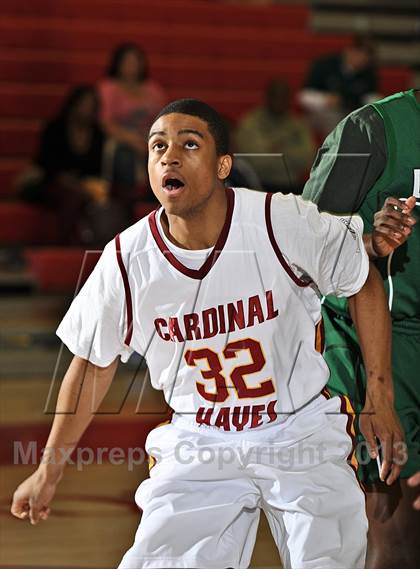 Thumbnail 2 in Cardinal Hayes vs. Dorsey (MaxPreps Holiday Classic) photogallery.
