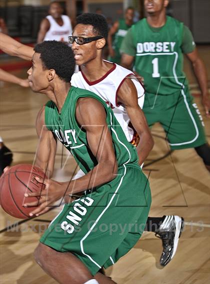 Thumbnail 3 in Cardinal Hayes vs. Dorsey (MaxPreps Holiday Classic) photogallery.