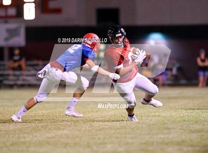 Thumbnail 2 in Desert Ridge vs. Mountain View Mesa (Scrimmage) photogallery.