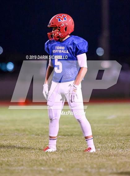Thumbnail 1 in Desert Ridge vs. Mountain View Mesa (Scrimmage) photogallery.