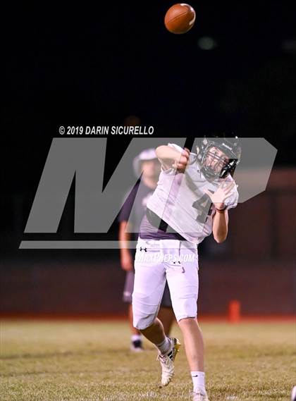 Thumbnail 2 in Desert Ridge vs. Mountain View Mesa (Scrimmage) photogallery.