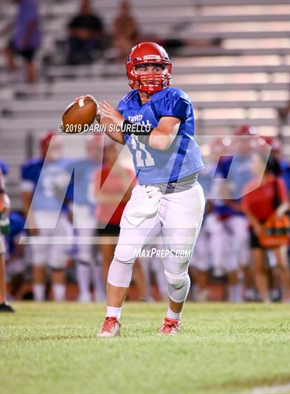 Thumbnail 3 in Desert Ridge vs. Mountain View Mesa (Scrimmage) photogallery.
