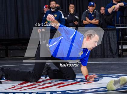 Thumbnail 2 in CIF State Boys Wrestling Championships (Round 1) photogallery.
