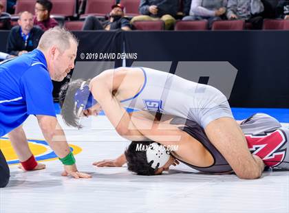 Thumbnail 1 in CIF State Boys Wrestling Championships (Round 1) photogallery.