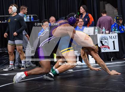 Thumbnail 2 in CIF State Boys Wrestling Championships (Round 1) photogallery.
