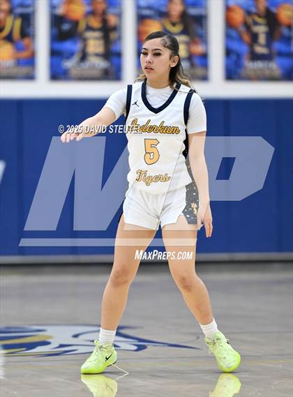 Thumbnail 1 in Ponderosa @ Inderkum photogallery.