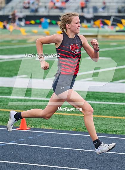 Thumbnail 2 in UIL 3A Track & Field District (300M Hurdles) photogallery.