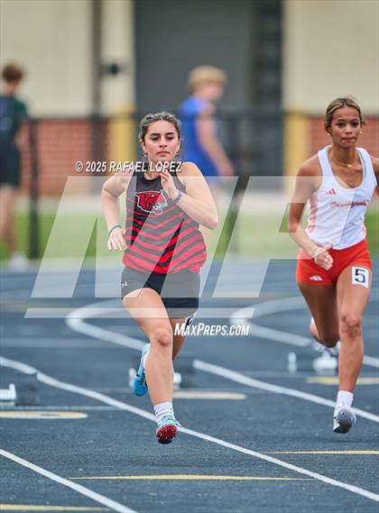 Thumbnail 1 in UIL 3A Track & Field District (300M Hurdles) photogallery.