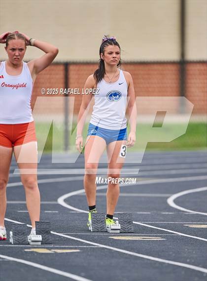 Thumbnail 2 in UIL 3A Track & Field District (300M Hurdles) photogallery.