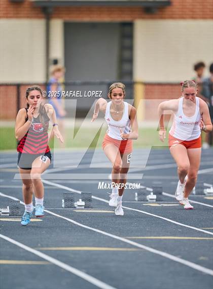 Thumbnail 3 in UIL 3A Track & Field District (300M Hurdles) photogallery.
