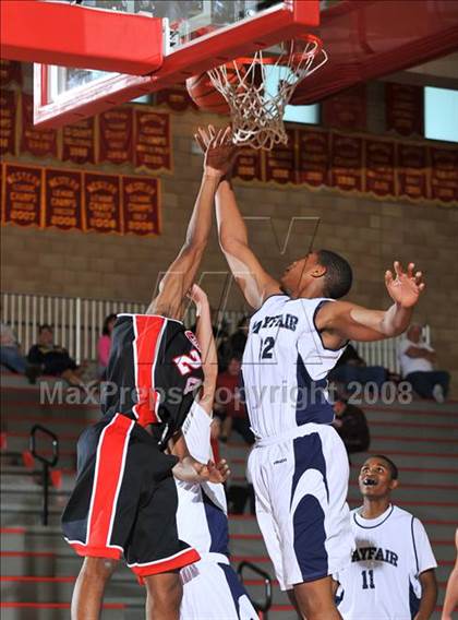 Thumbnail 3 in Mayfair vs. Cleveland (MaxPreps Holiday Classic) photogallery.