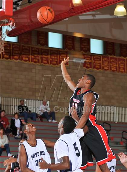 Thumbnail 1 in Mayfair vs. Cleveland (MaxPreps Holiday Classic) photogallery.