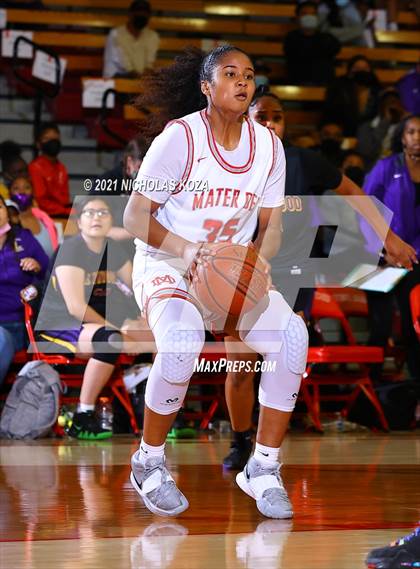 Thumbnail 2 in Lynwood vs. Mater Dei (CIF-SS Open Playoff) photogallery.