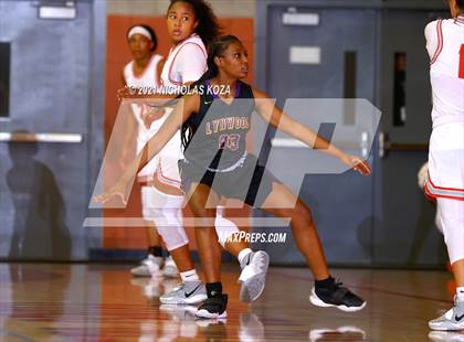 Thumbnail 1 in Lynwood vs. Mater Dei (CIF-SS Open Playoff) photogallery.