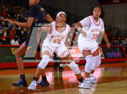 Thumbnail 2 in Lynwood vs. Mater Dei (CIF-SS Open Playoff) photogallery.