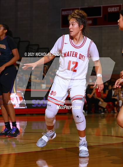 Thumbnail 1 in Lynwood vs. Mater Dei (CIF-SS Open Playoff) photogallery.