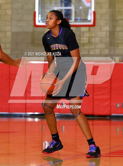 Thumbnail 3 in Lynwood vs. Mater Dei (CIF-SS Open Playoff) photogallery.
