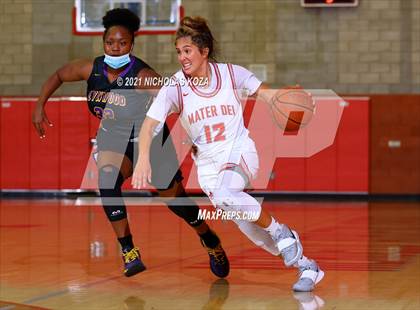 Thumbnail 2 in Lynwood vs. Mater Dei (CIF-SS Open Playoff) photogallery.