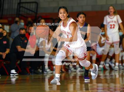 Thumbnail 2 in Lynwood vs. Mater Dei (CIF-SS Open Playoff) photogallery.