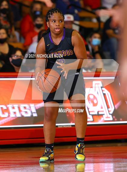Thumbnail 2 in Lynwood vs. Mater Dei (CIF-SS Open Playoff) photogallery.