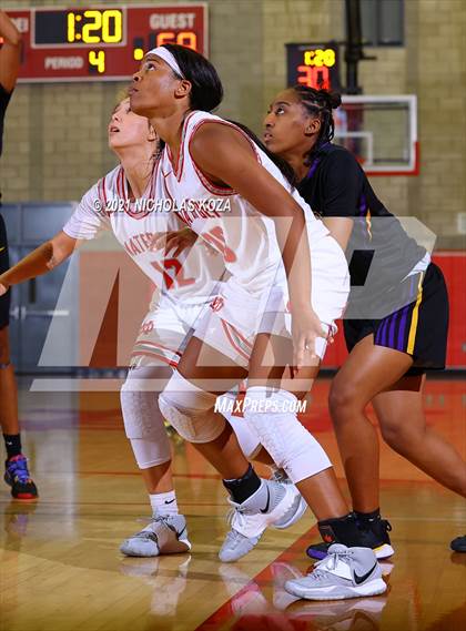 Thumbnail 2 in Lynwood vs. Mater Dei (CIF-SS Open Playoff) photogallery.